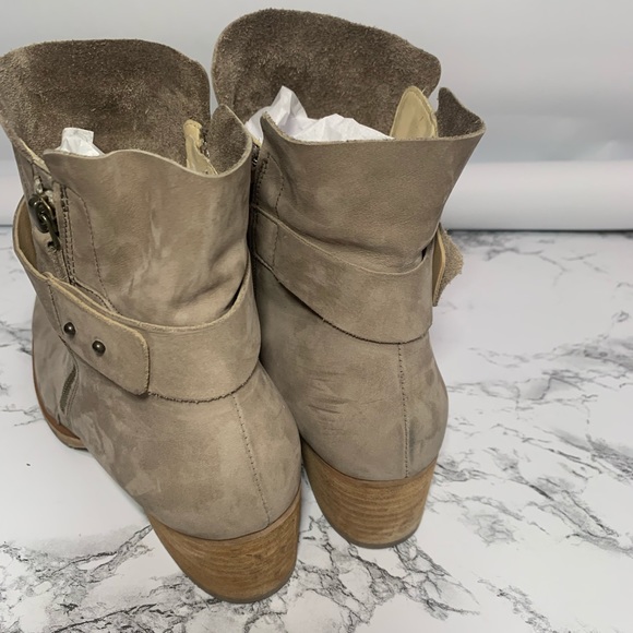 Paul Green taupe soft leather Sheridan heel Bootie - Picture 9 of 11